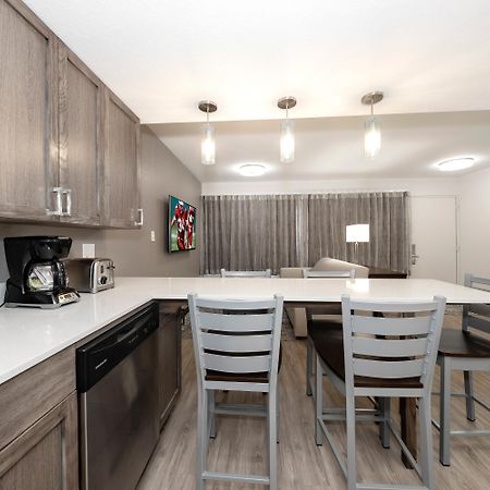 Red Roof Inn Plus+ & Suites Naples Downtown-5Th Ave S Luaran gambar
