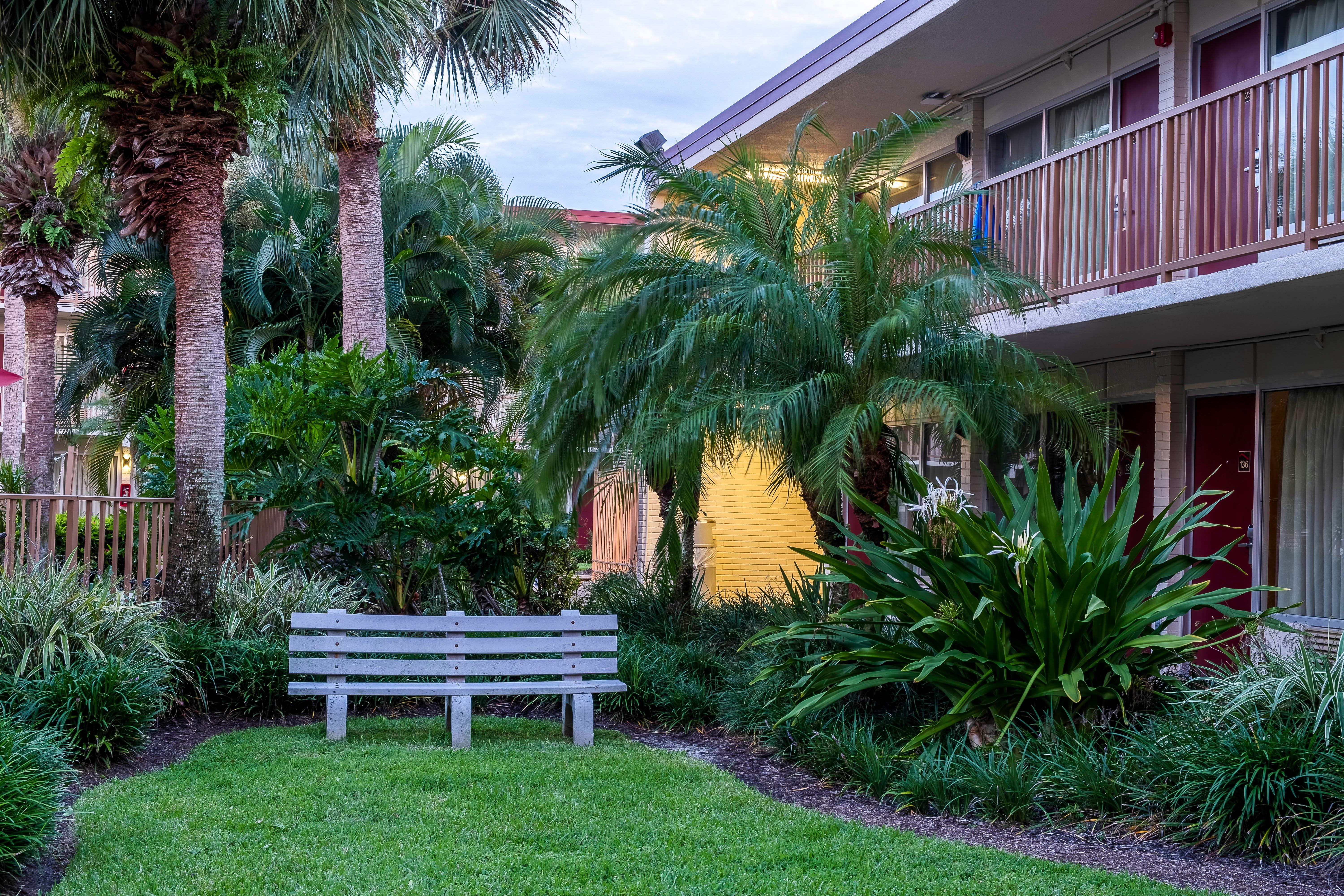 Red Roof Inn Plus+ & Suites Naples Downtown-5Th Ave S Luaran gambar