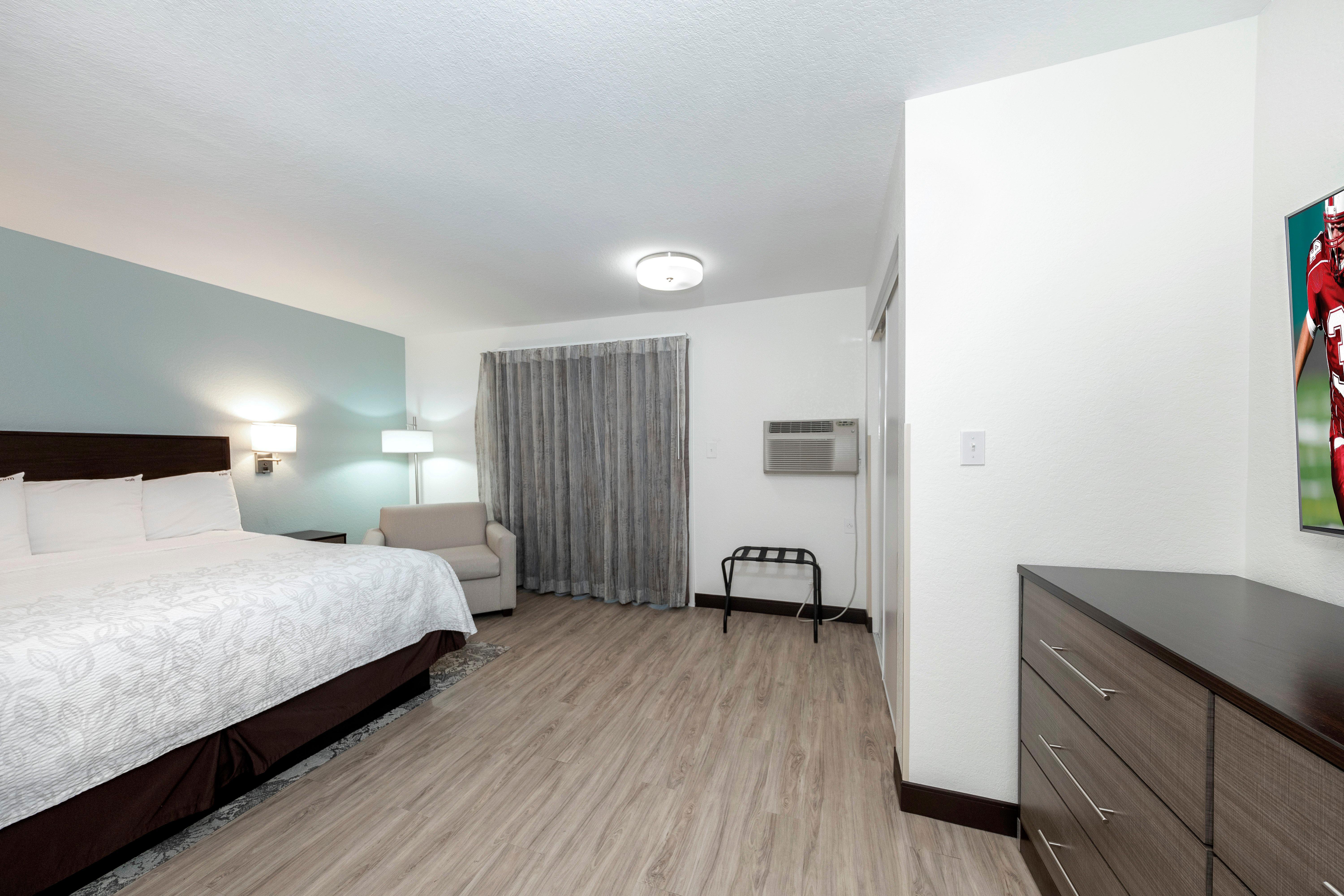 Red Roof Inn Plus+ & Suites Naples Downtown-5Th Ave S Luaran gambar