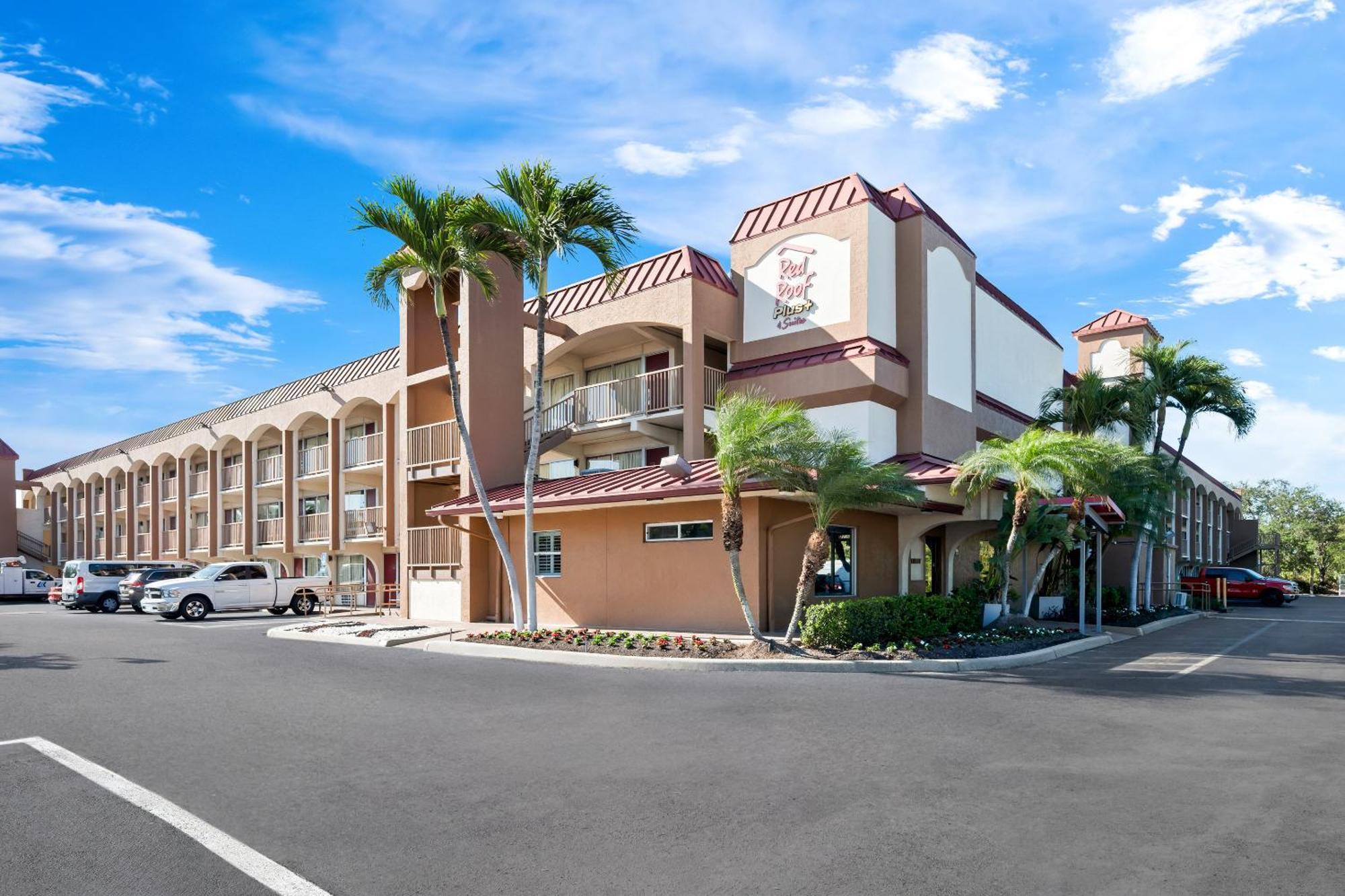 Red Roof Inn Plus+ & Suites Naples Downtown-5Th Ave S Luaran gambar