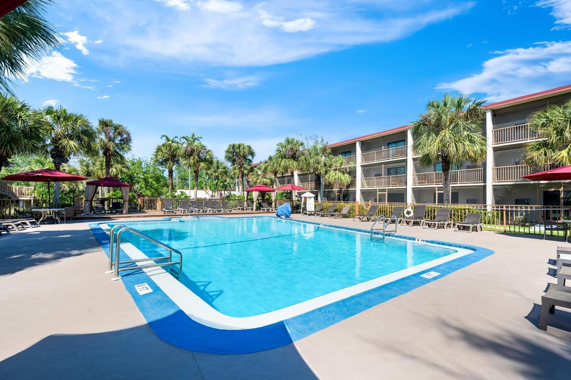 Red Roof Inn Plus+ & Suites Naples Downtown-5Th Ave S Luaran gambar