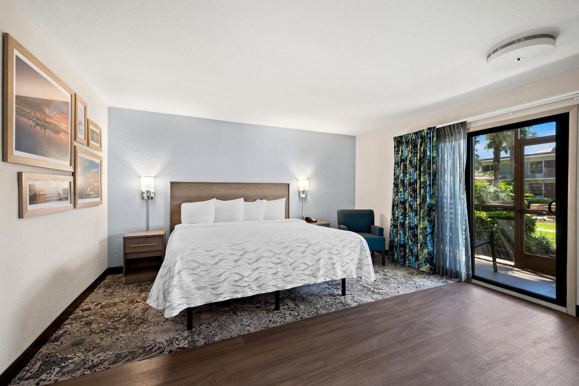 Red Roof Inn Plus+ & Suites Naples Downtown-5Th Ave S Luaran gambar