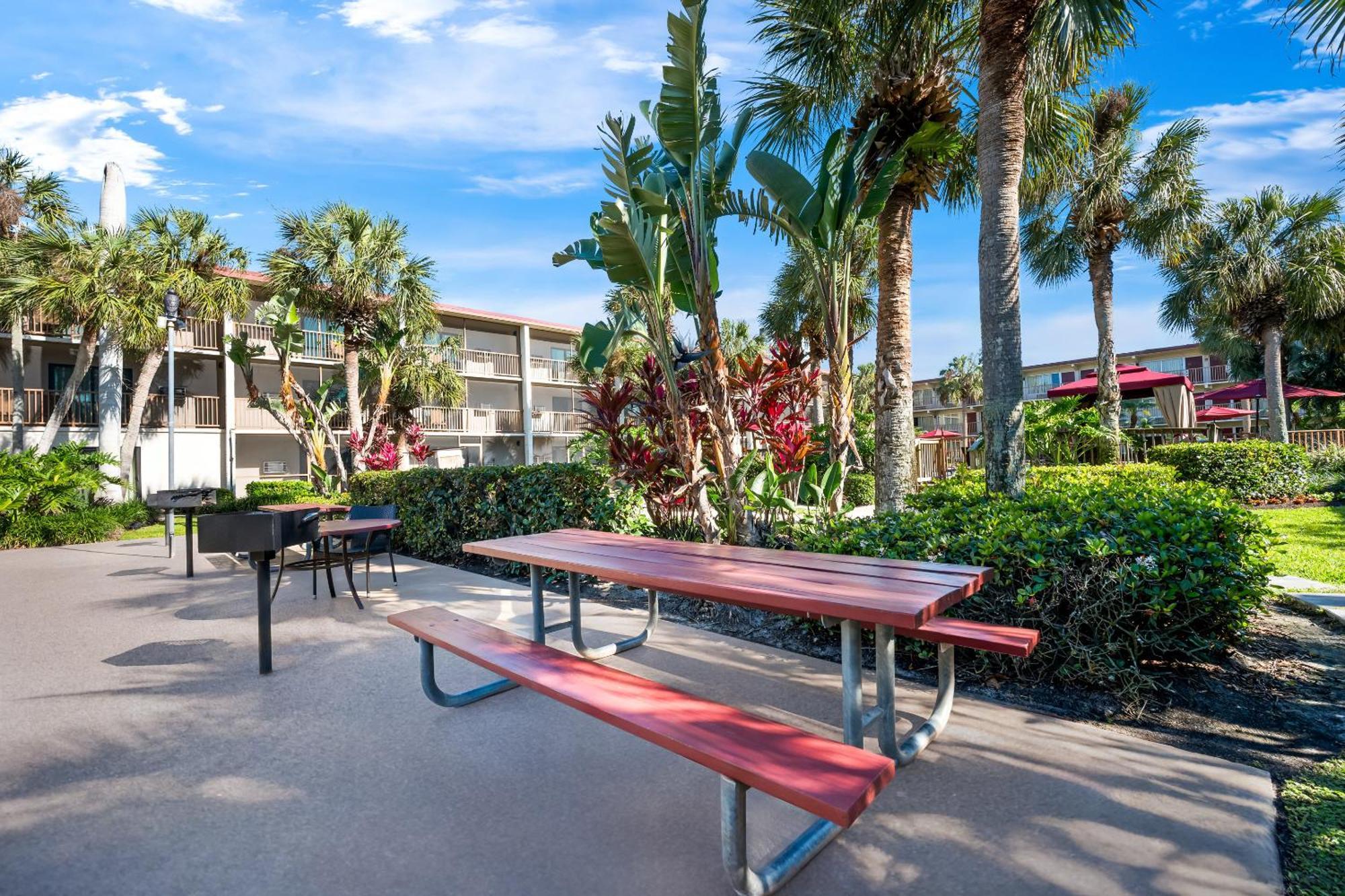Red Roof Inn Plus+ & Suites Naples Downtown-5Th Ave S Luaran gambar