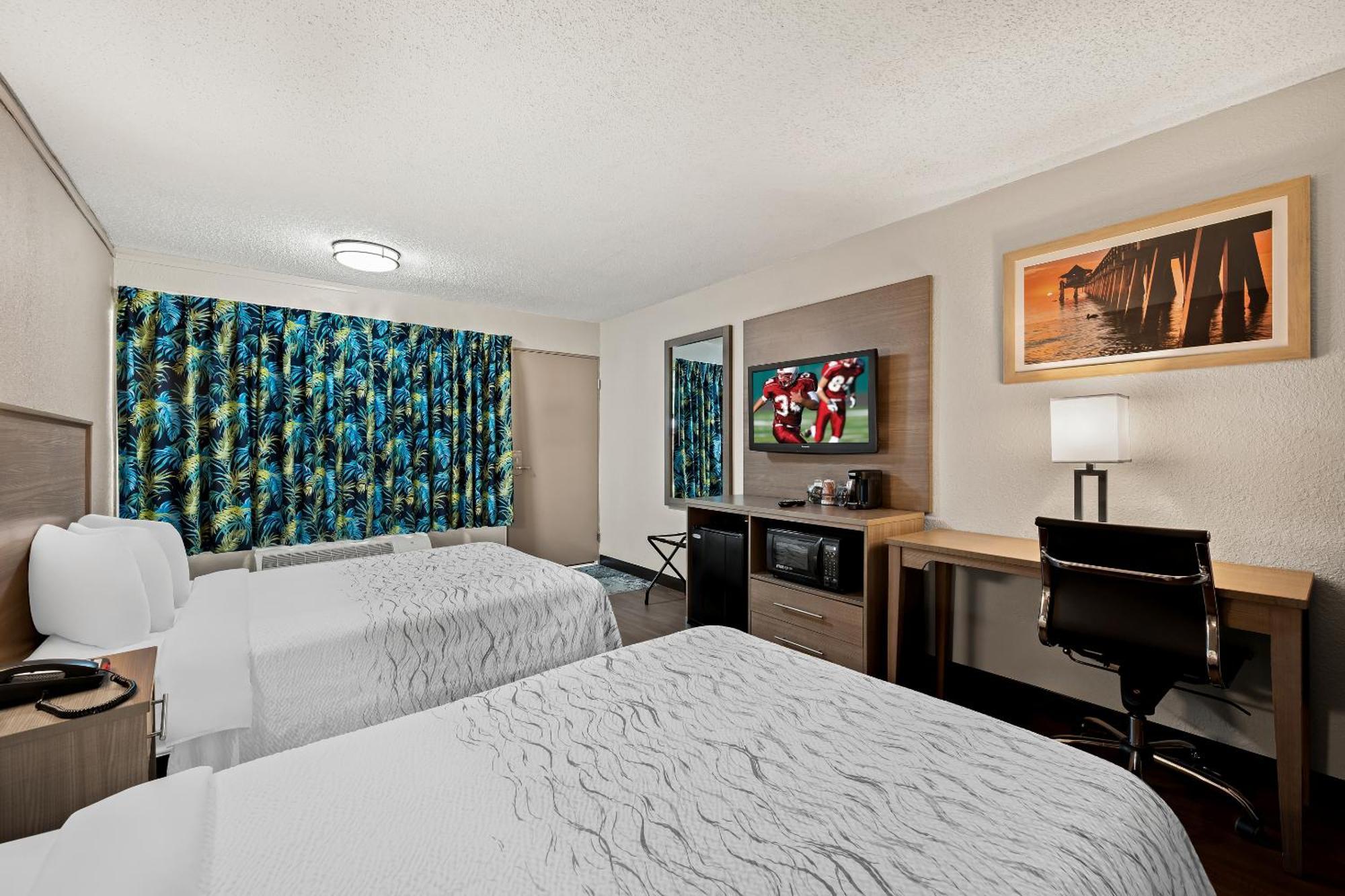 Red Roof Inn Plus+ & Suites Naples Downtown-5Th Ave S Luaran gambar
