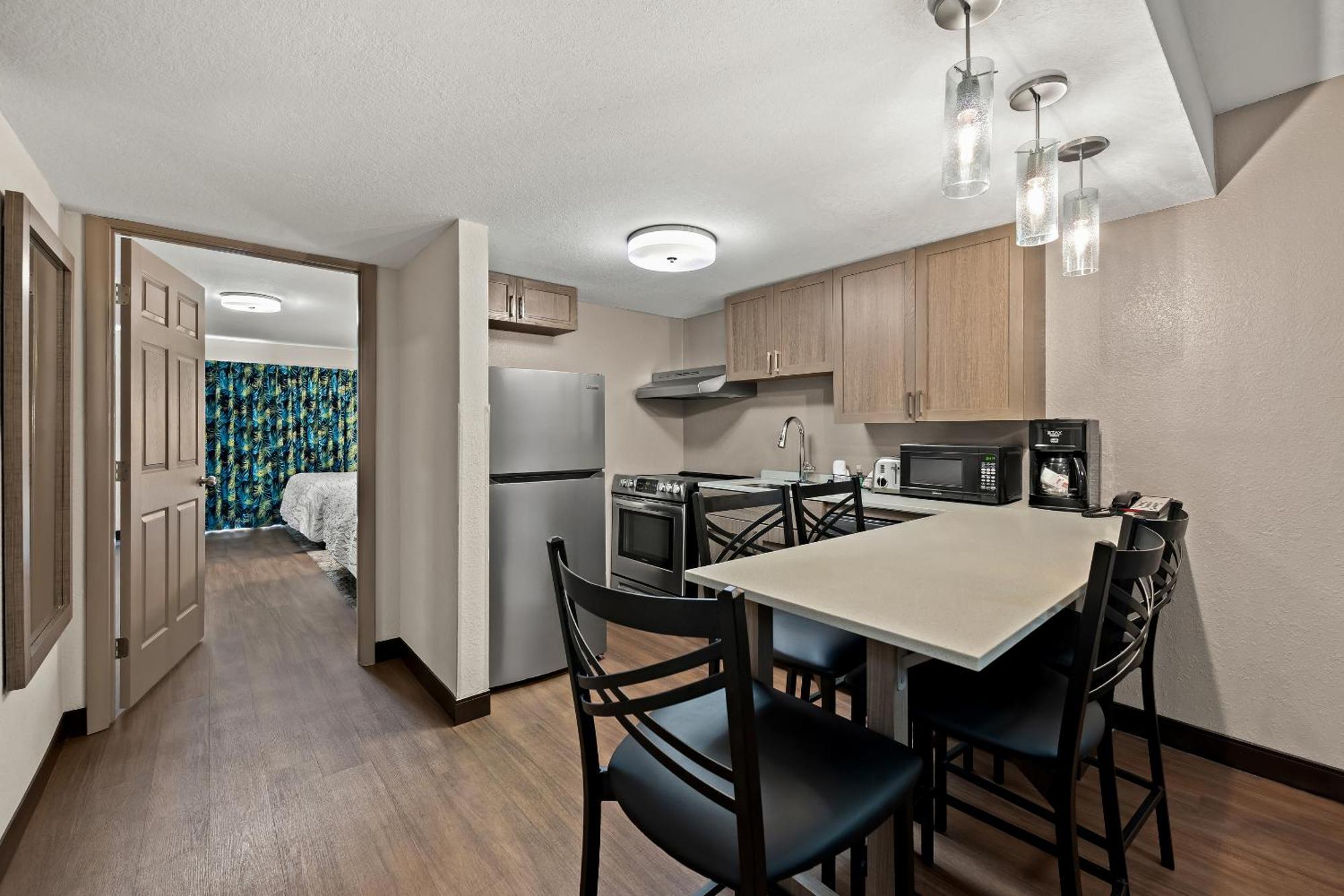 Red Roof Inn Plus+ & Suites Naples Downtown-5Th Ave S Luaran gambar