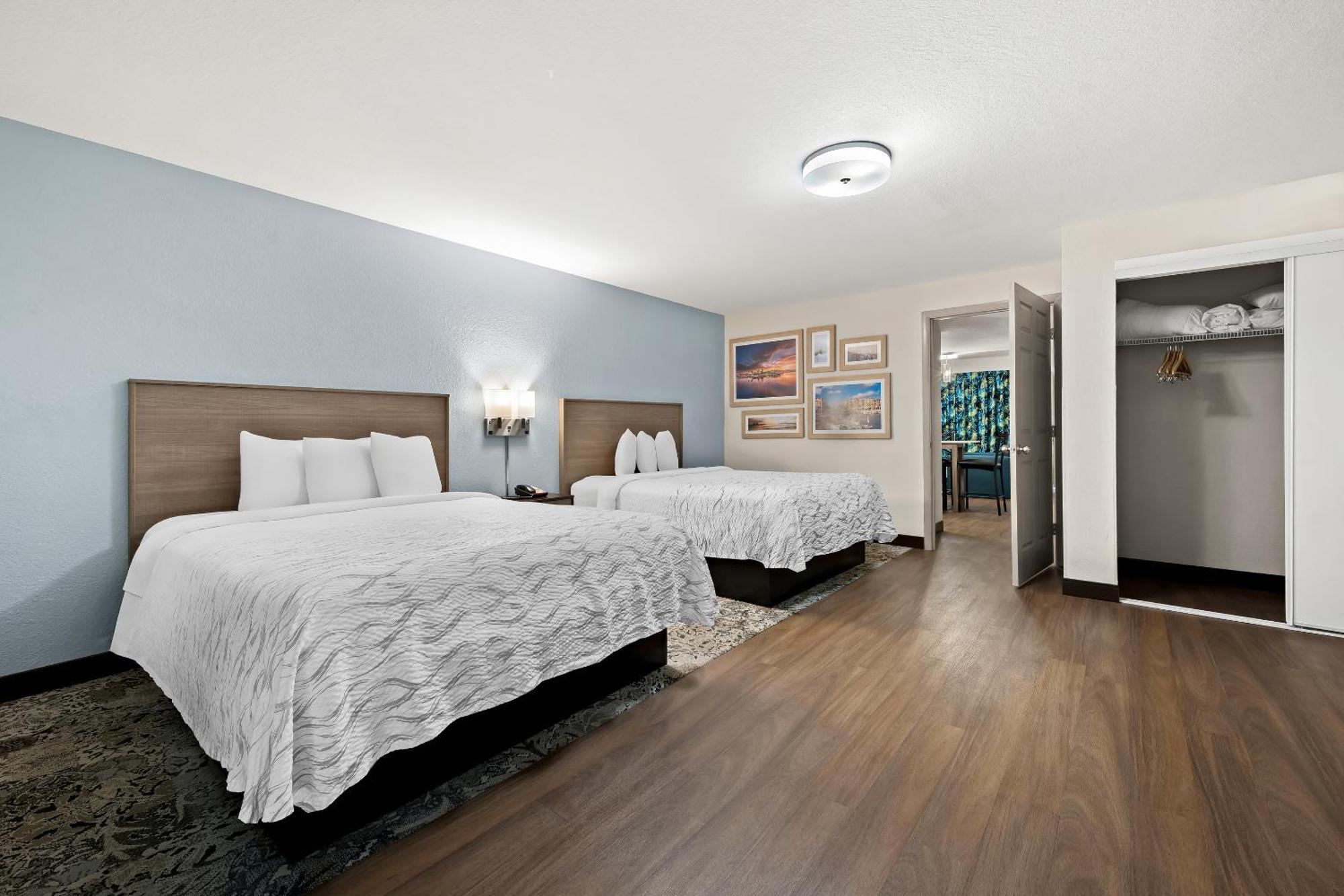 Red Roof Inn Plus+ & Suites Naples Downtown-5Th Ave S Luaran gambar