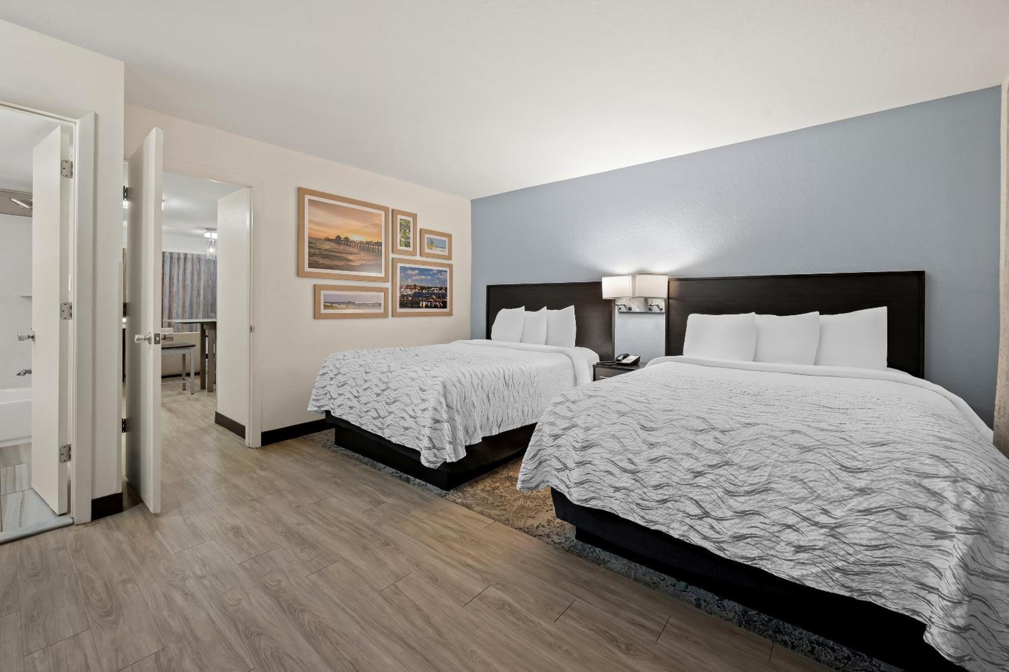 Red Roof Inn Plus+ & Suites Naples Downtown-5Th Ave S Luaran gambar